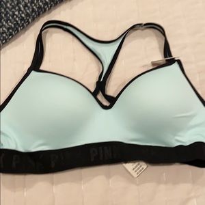 Victoria’s Secret - PINK ULTIMATE sports bra